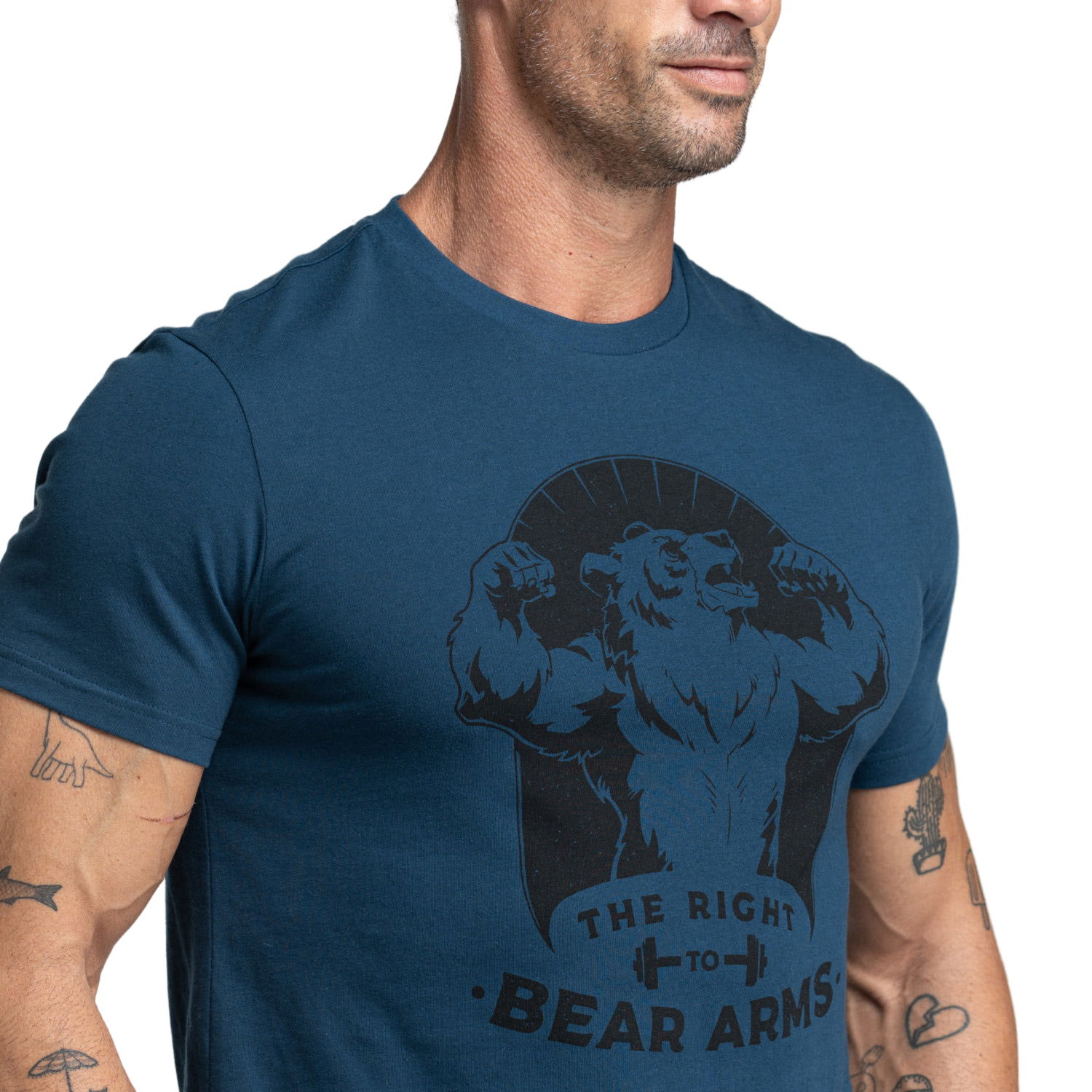 bs-graphic-tee-bear-arms-navy-content-03.jpg