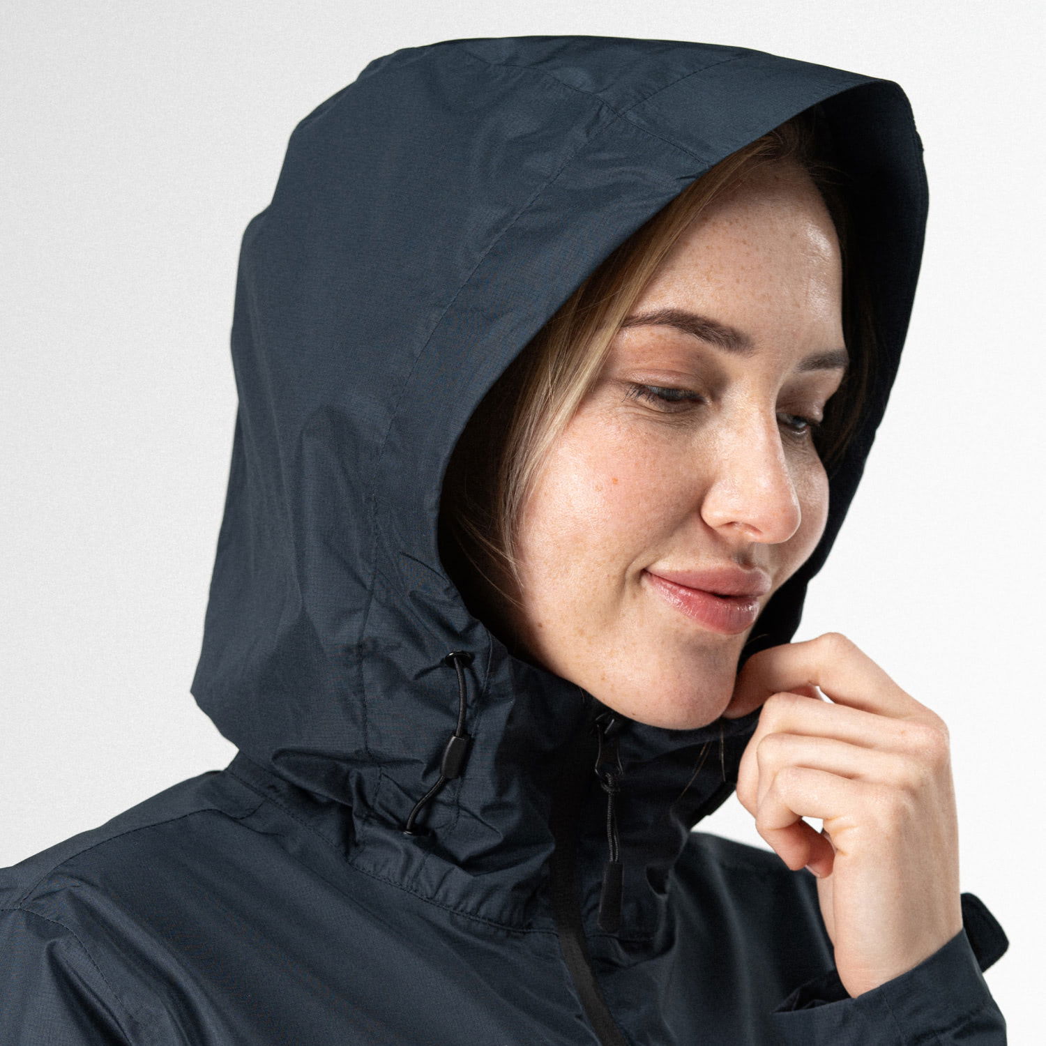 bs-rain-jacket-2-women-image-navy-05.jpg